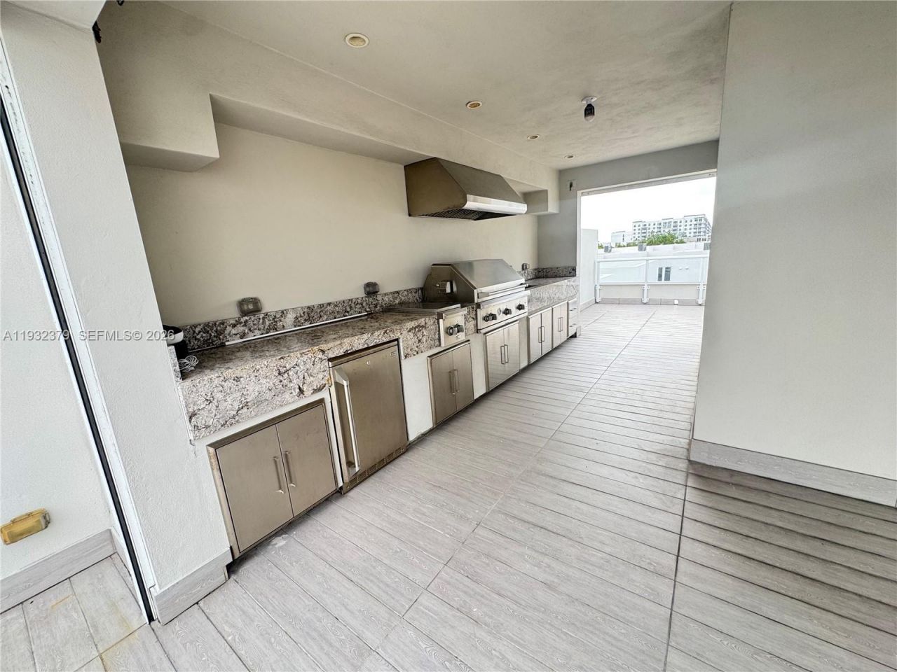 10550 NW 65th Ln, Doral, FL 33178 Photo