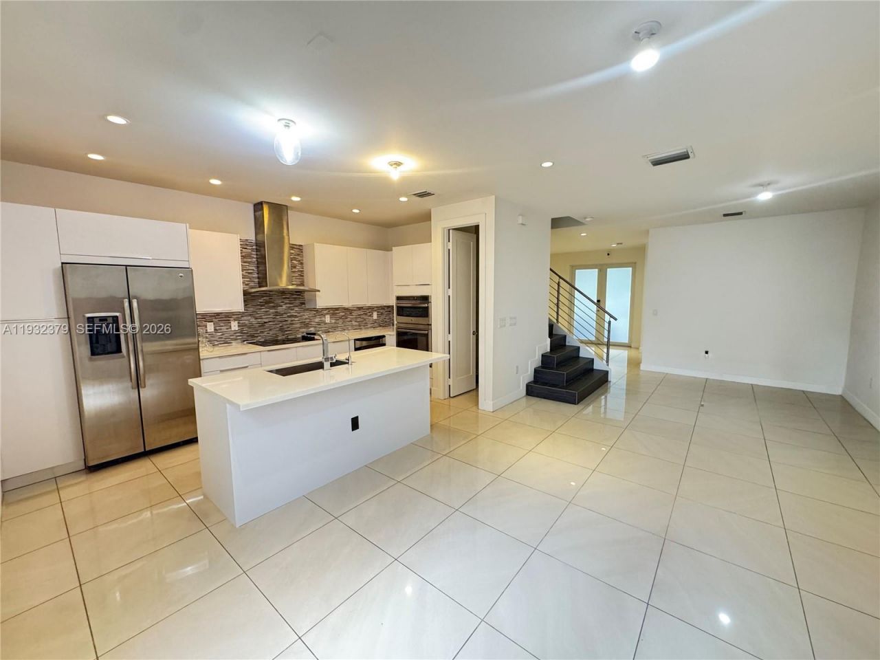 10550 NW 65th Ln, Doral, FL 33178 Photo