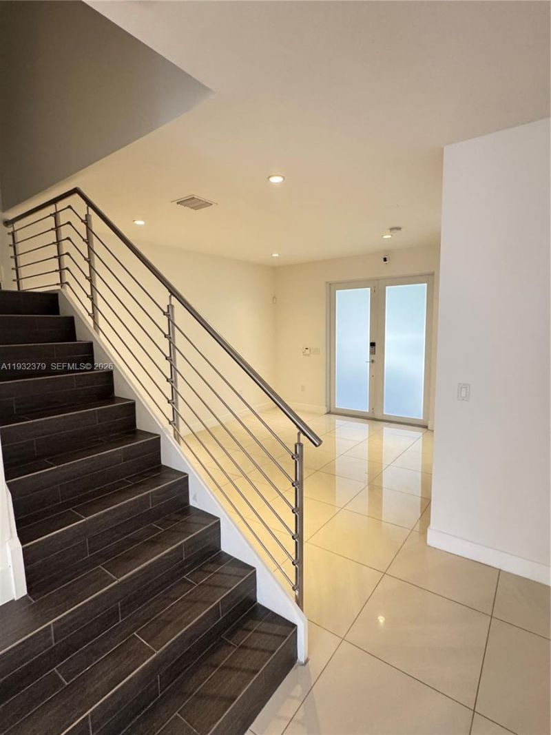 10550 NW 65th Ln, Doral, FL 33178 Photo