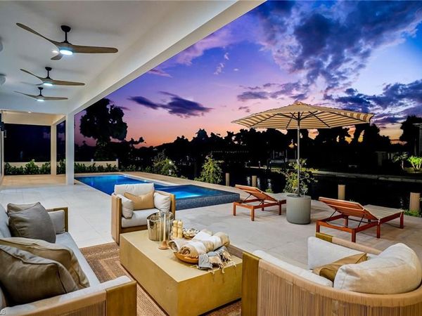 839 Chestnut CT, MARCO ISLAND, FL 34145