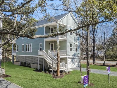 1370 Lucinda Street, Mount Pleasant, SC 29466