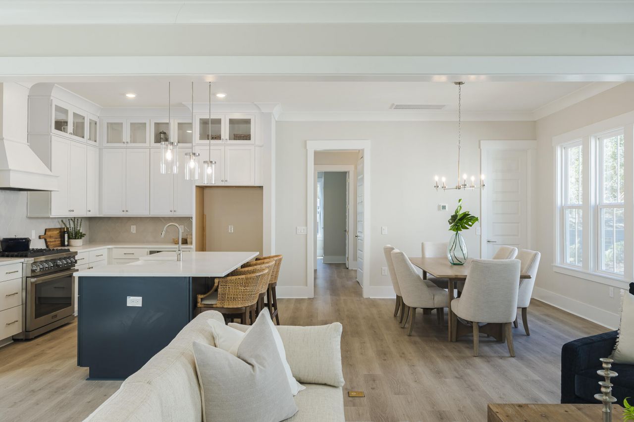 1370 Lucinda Street Photo 11