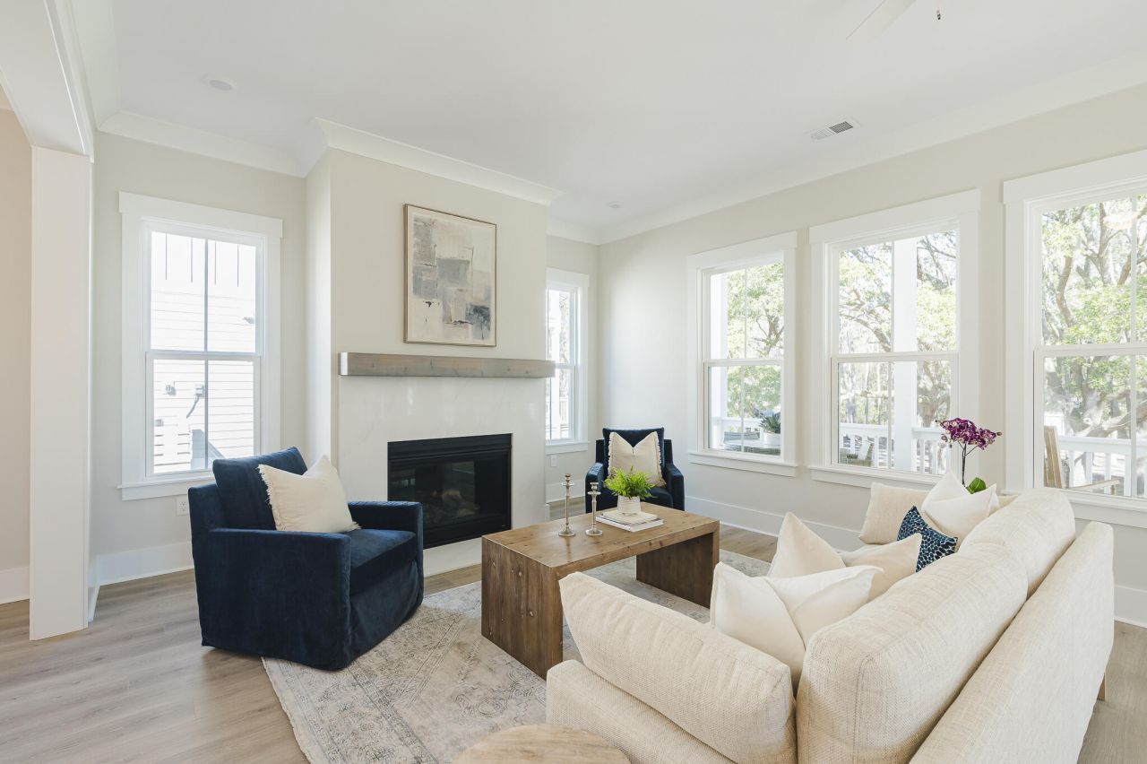 1370 Lucinda Street Photo 17