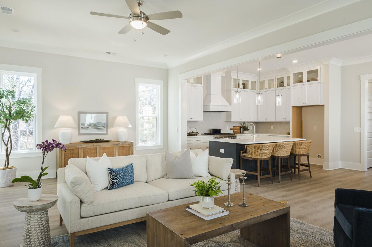 1370 Lucinda Street Photo 18