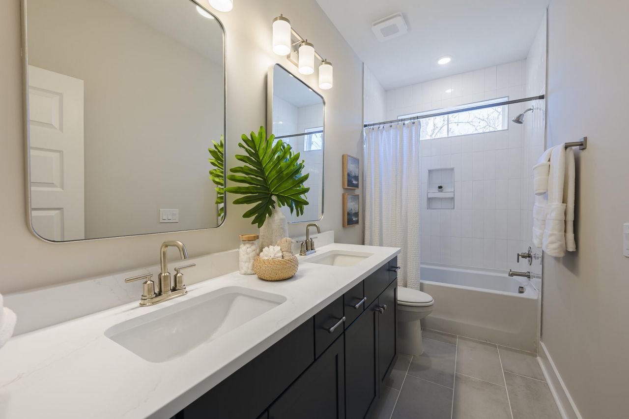 1370 Lucinda Street Photo 21