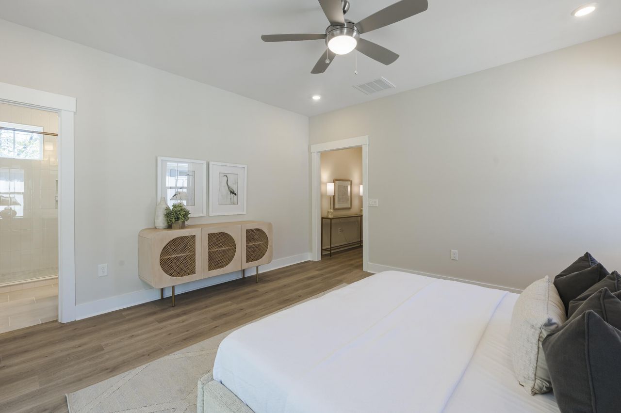 1370 Lucinda Street Photo 29