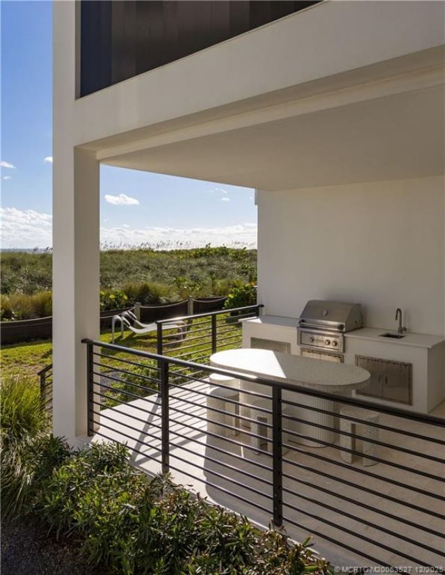 4368 Diamond Shores Way, Hutchinson Island, FL 34949 Photo