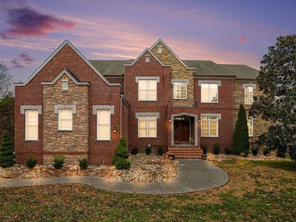 6876 Walnut Hills Dr, Brentwood, TN 37027