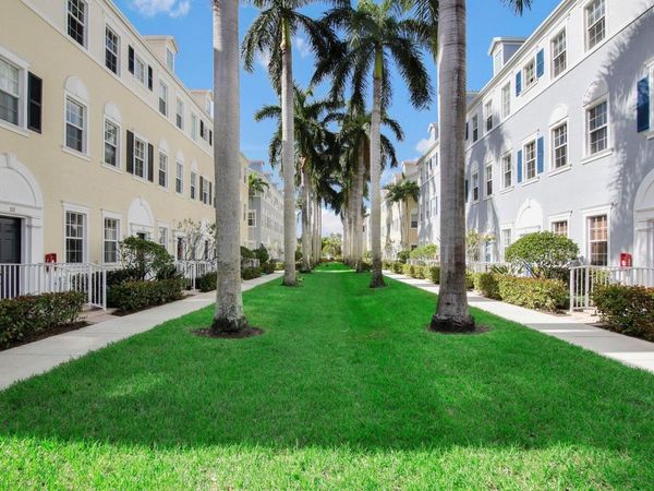 107 Pond Apple Lane, Unit 102, Jupiter, FL 33458