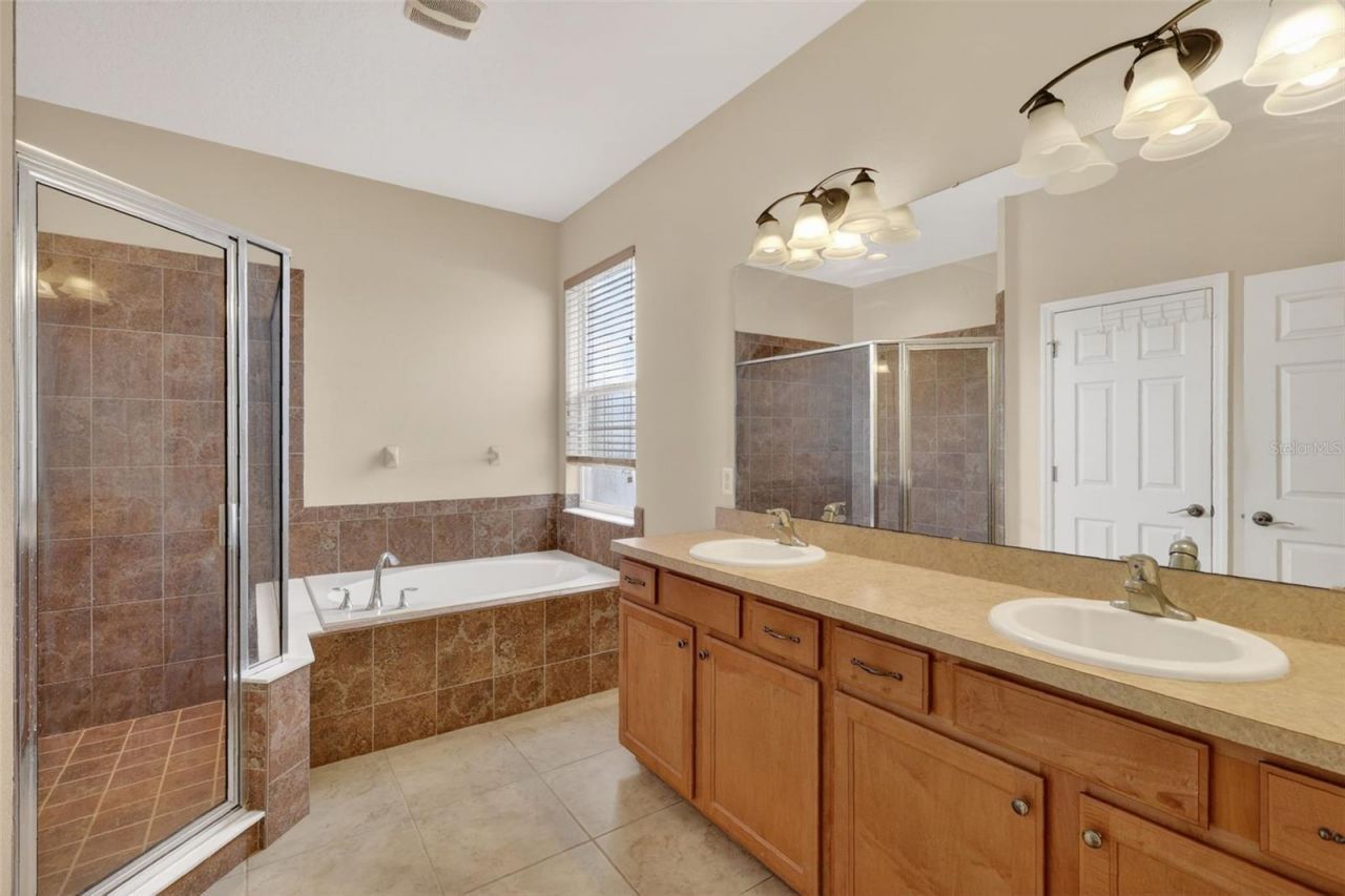 2598 Plumadore Drive, Grand Island, FL 32735 Photo