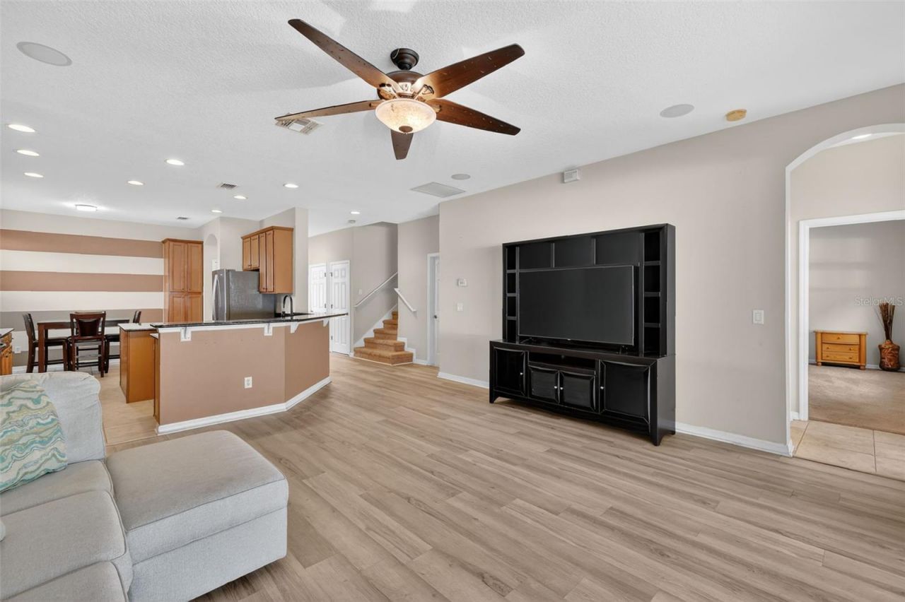 2598 Plumadore Drive, Grand Island, FL 32735 Photo