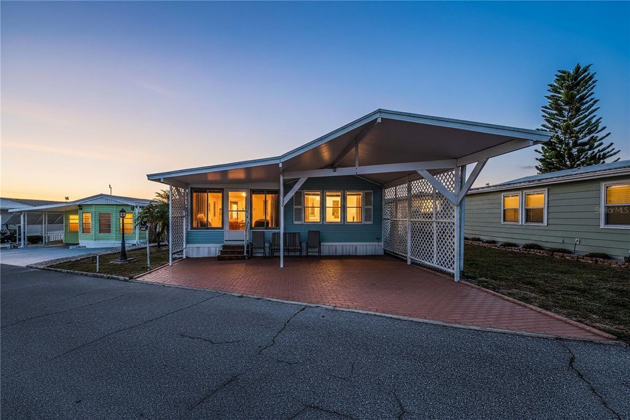 251 Patterson Road, Unit F22, Haines City, FL 33844 Main Photo