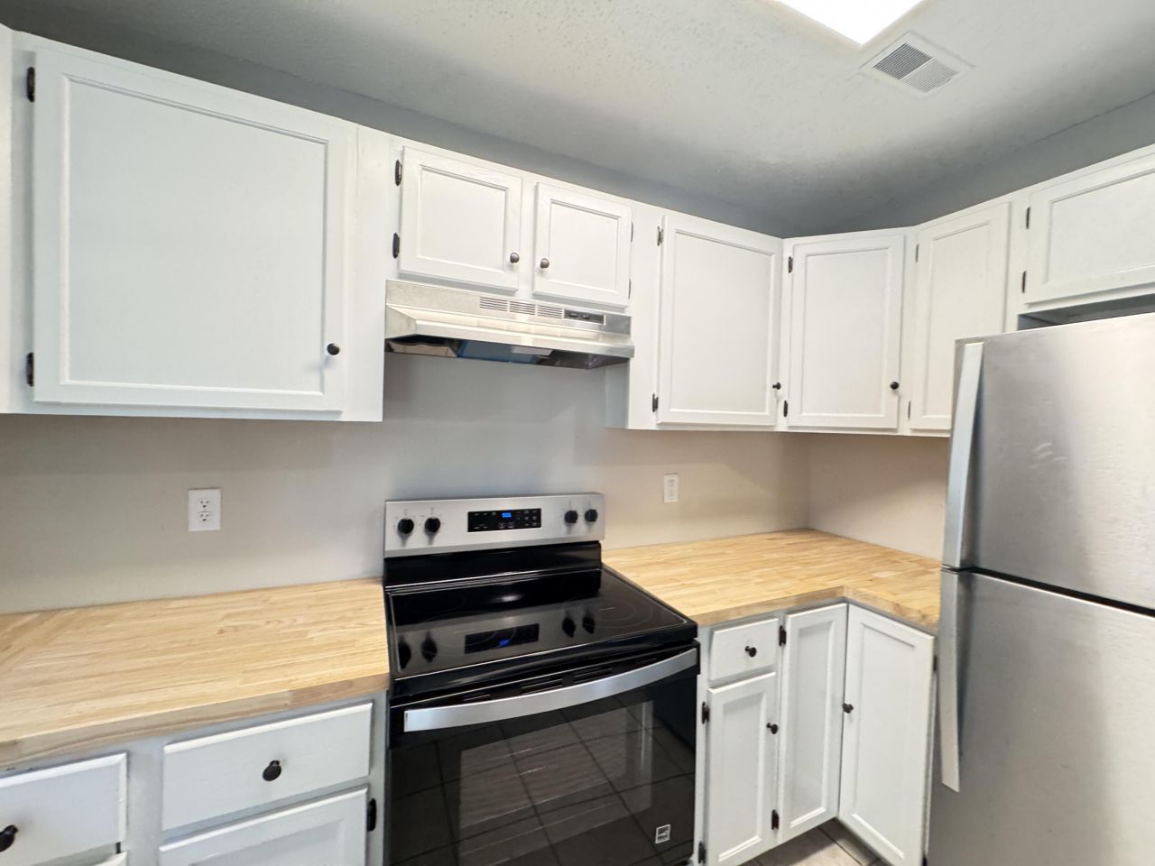 70 Chrissy Drive Photo 10