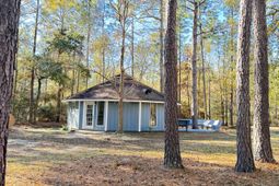 70 Chrissy Drive photo 4