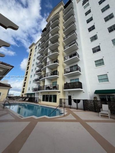 1627 SW 37th Ave, Unit 406, Miami, FL 33145 Photo