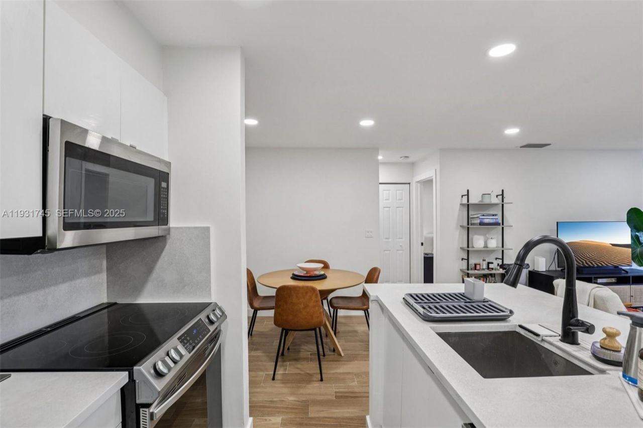 2926 S University Dr, Unit 6204, Davie, FL 33328 Photo