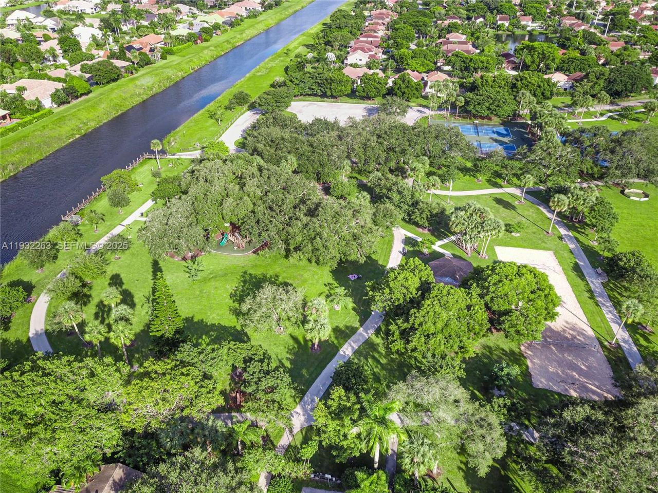 4093 NW 1st Pl, Deerfield Beach, FL 33442 Photo