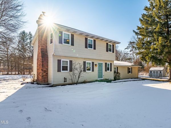 40 Balmoral Court, Valatie, NY 12184