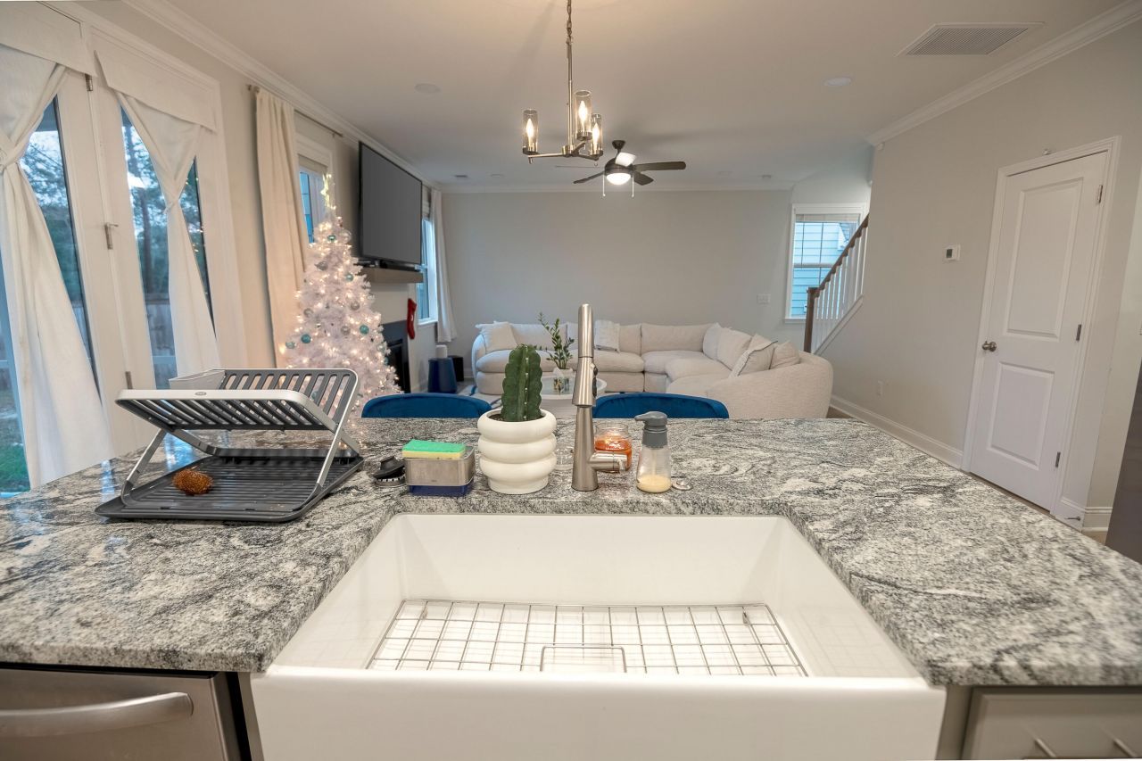 122 Abbey Terrace Road Photo 14