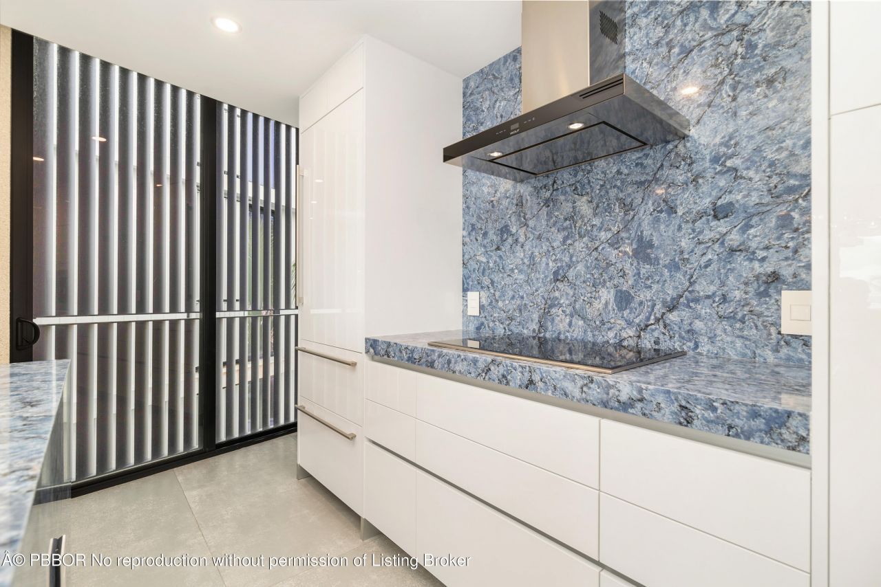 106 Inlet Way, Unit 202, Palm Beach Shores, FL 33404 Photo