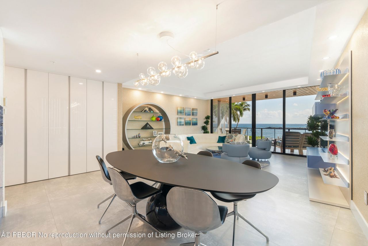 106 Inlet Way, Unit 202, Palm Beach Shores, FL 33404 Photo