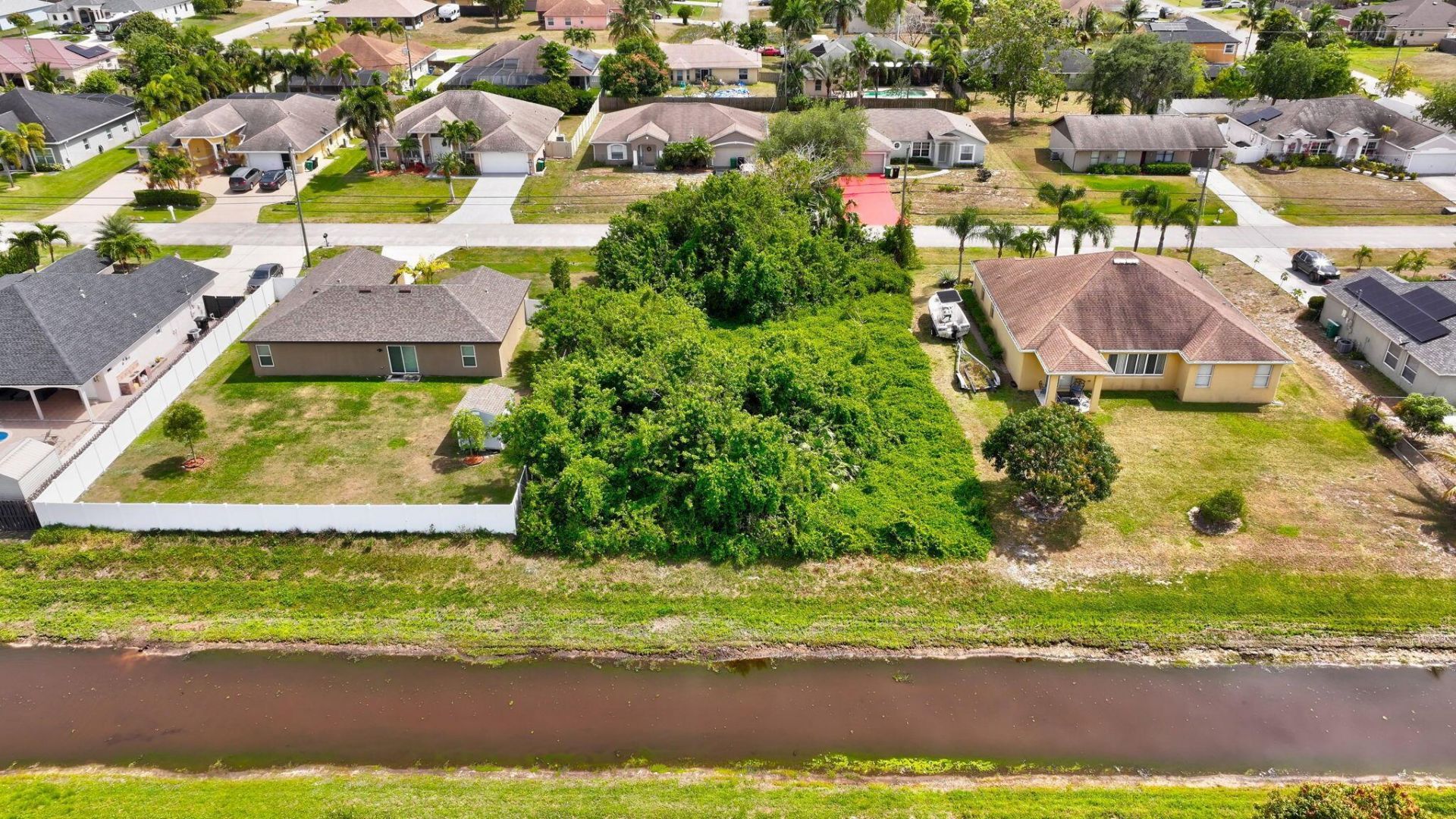 373 SW Millard Drive, Port Saint Lucie, FL 34953 Photo