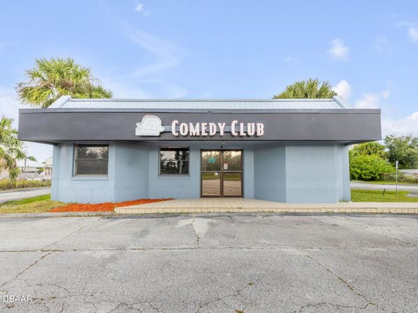 109 N Causeway, New Smyrna Beach, FL 32169