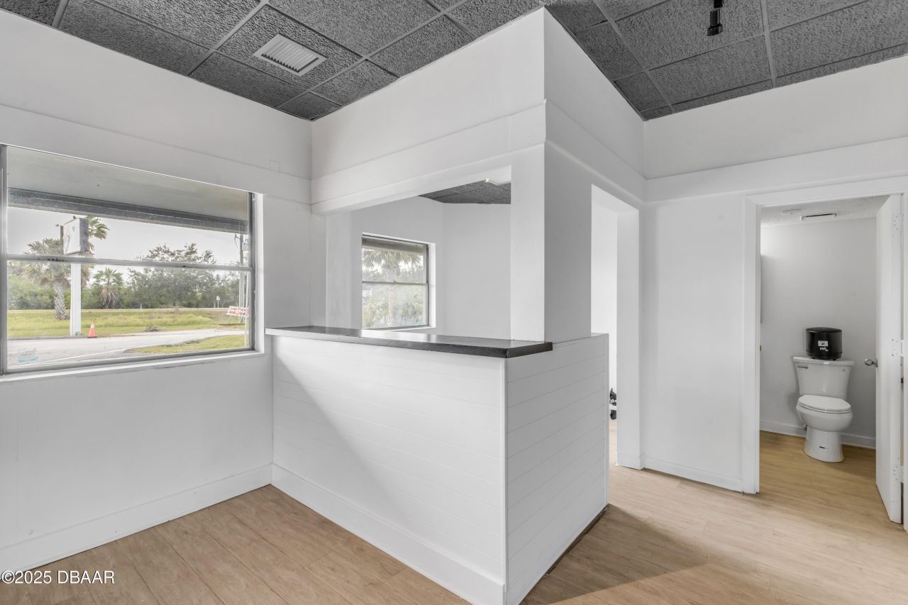 109 N Causeway, New Smyrna Beach, FL 32169 Photo