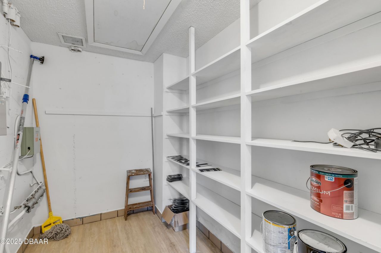 109 N Causeway, New Smyrna Beach, FL 32169 Photo