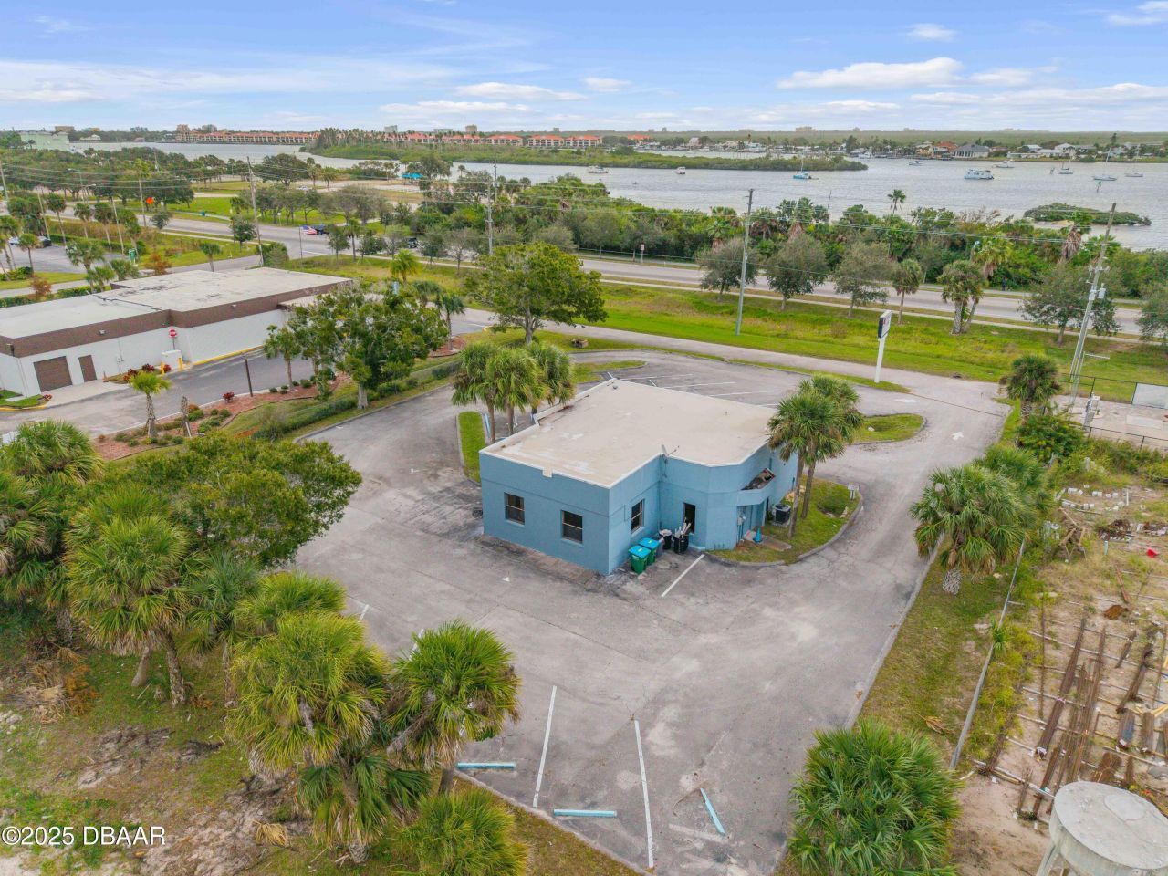 109 N Causeway, New Smyrna Beach, FL 32169 Photo