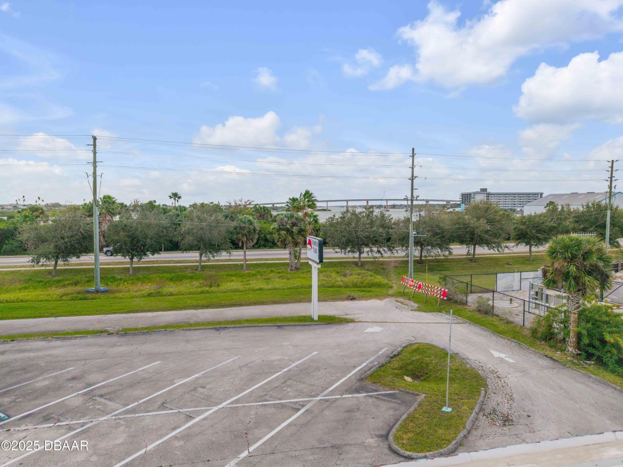 109 N Causeway, New Smyrna Beach, FL 32169 Photo