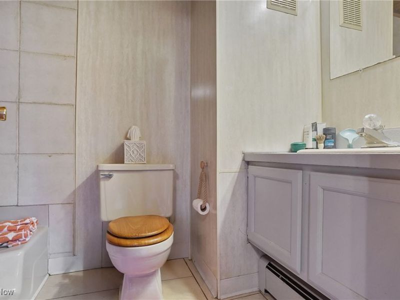 1722 Treetop Trail, Unit 11, Akron, OH 44313 Photo 19