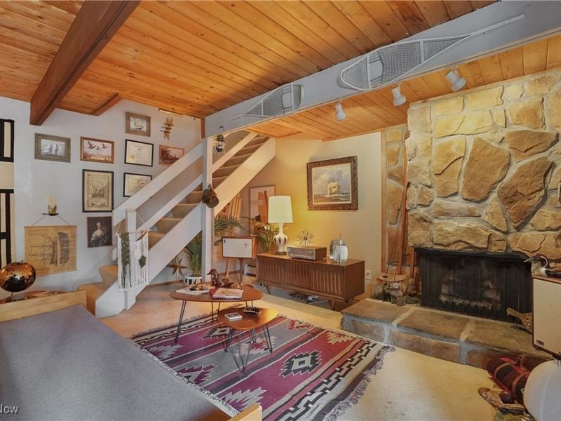 1722 Treetop Trail, Unit 11, Akron, OH 44313 Photo 3