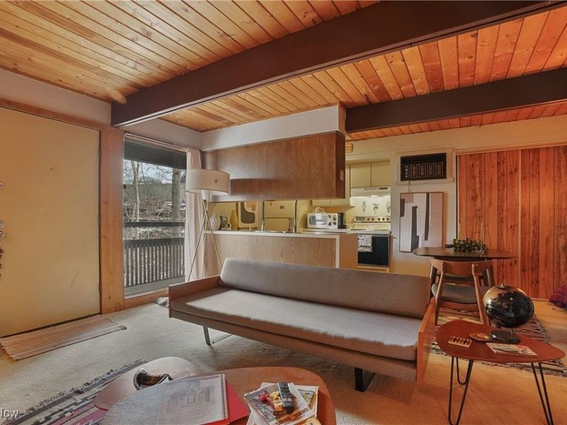 1722 Treetop Trail, Unit 11, Akron, OH 44313 Photo 4