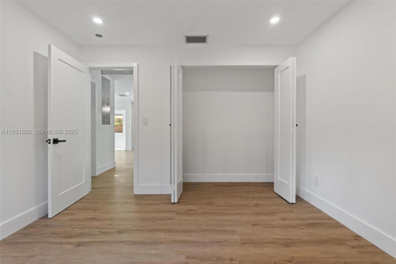 1516 SW 30th Terrace , Fort Lauderdale, FL 33312 Photo