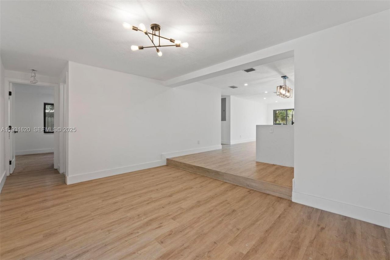 1516 SW 30th Terrace , Fort Lauderdale, FL 33312 Photo