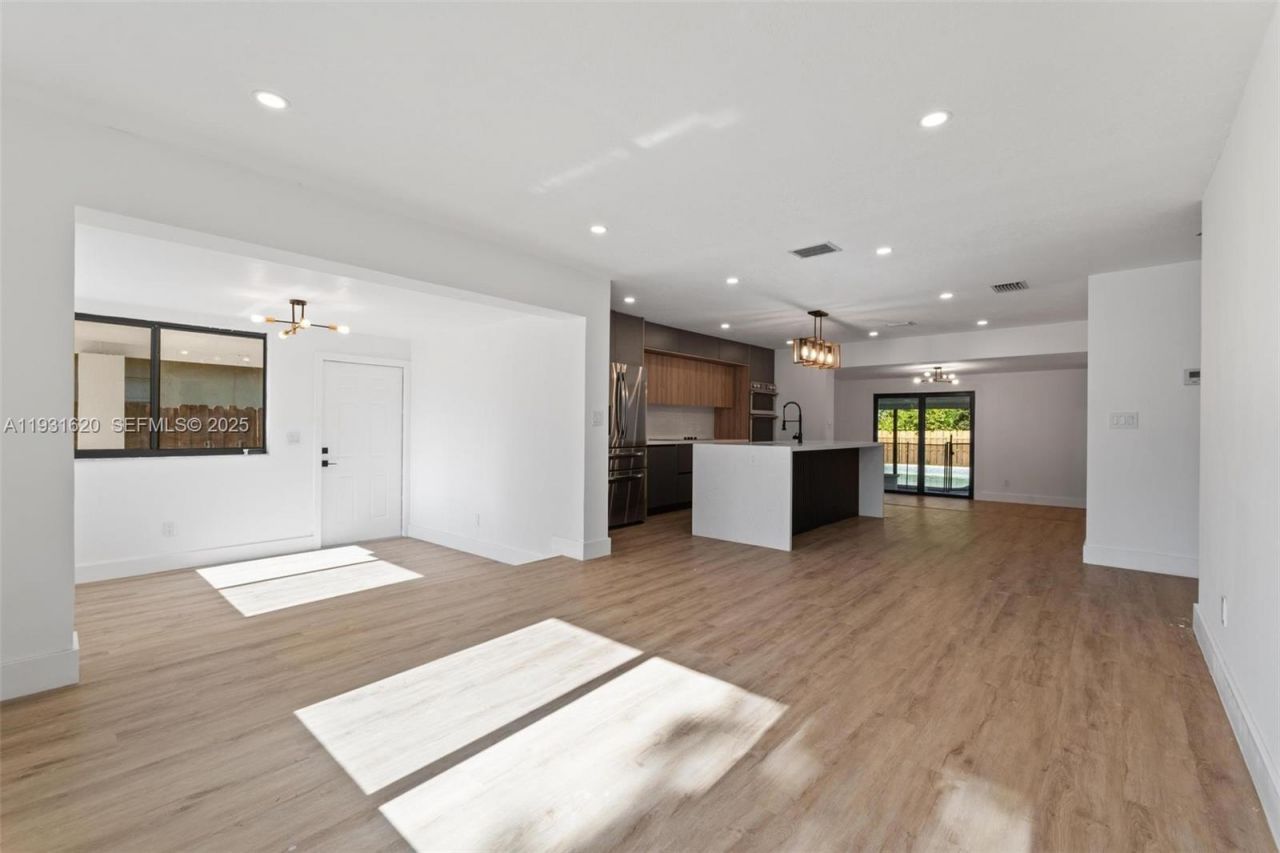 1516 SW 30th Terrace , Fort Lauderdale, FL 33312 Photo