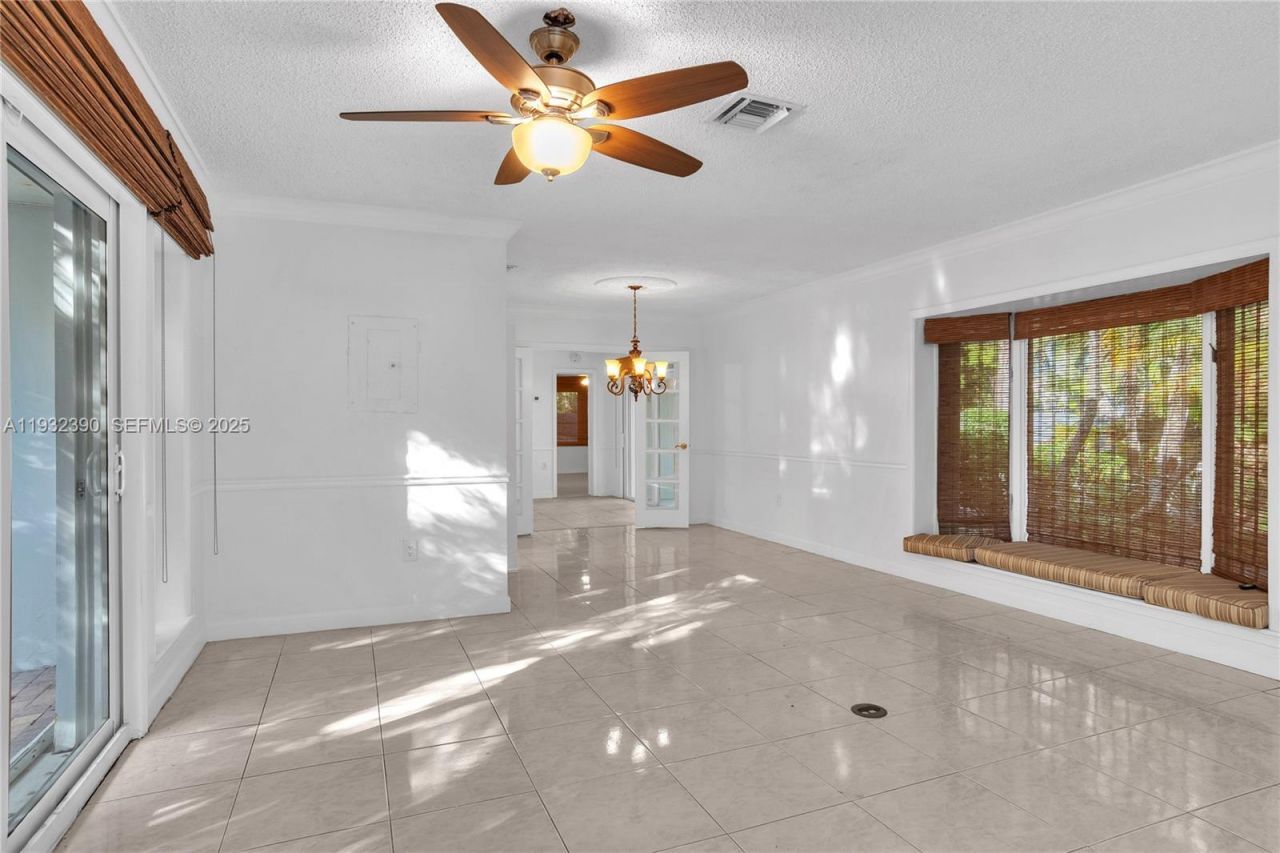 205 NE 16th Ter, Fort Lauderdale, FL 33301 Photo