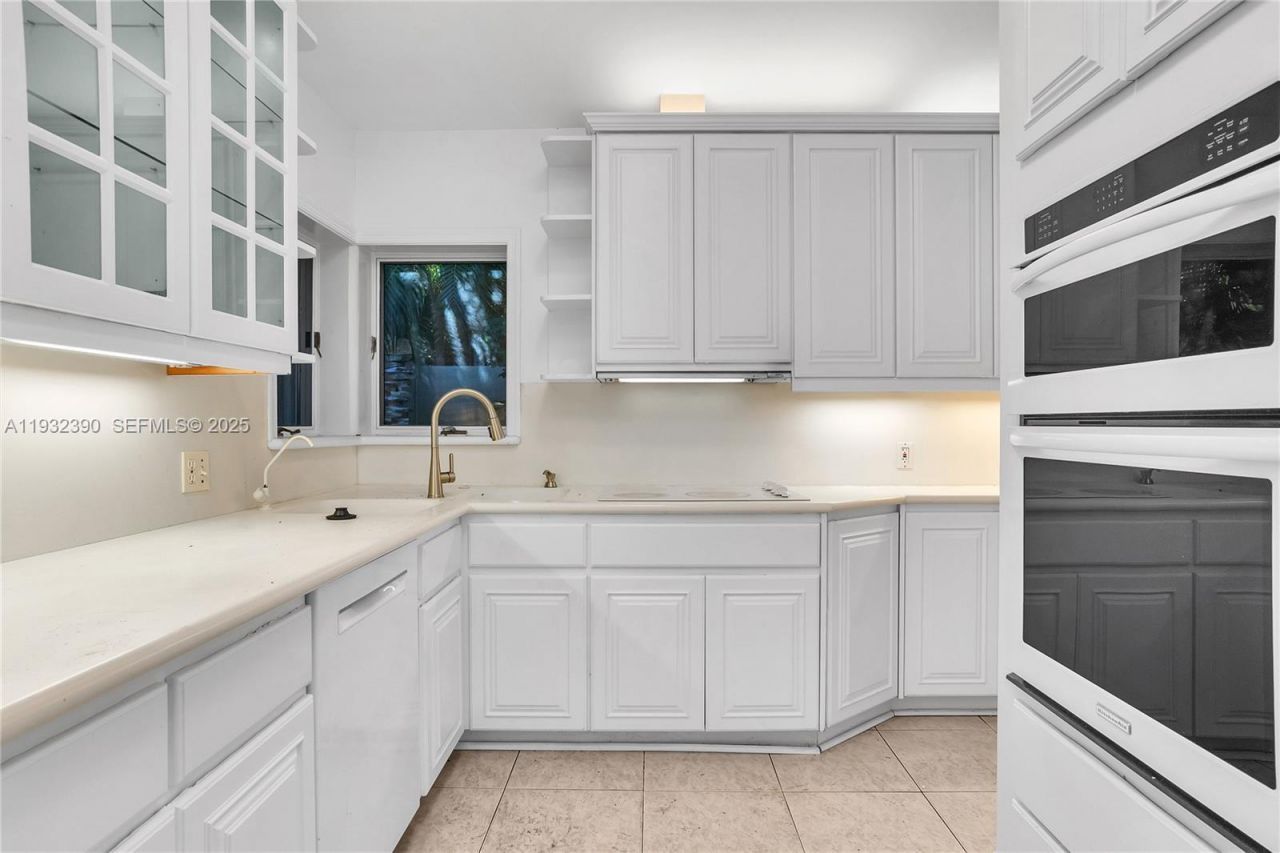 205 NE 16th Ter, Fort Lauderdale, FL 33301 Photo