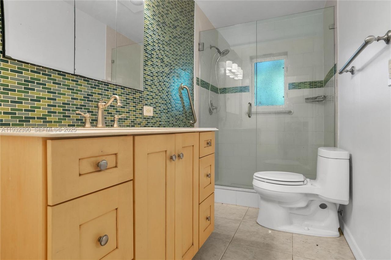 205 NE 16th Ter, Fort Lauderdale, FL 33301 Photo