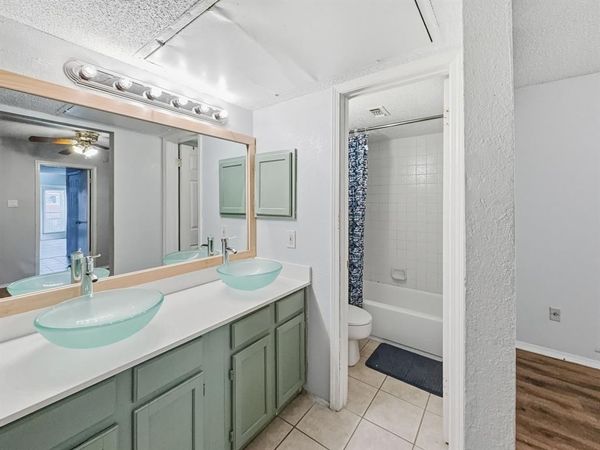 9835 Walnut Street, Unit 208, Dallas, TX 75243