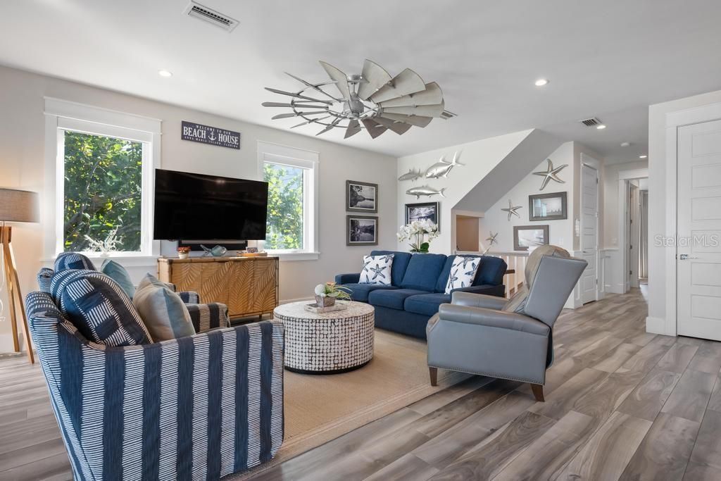 915 N Shore Drive, Anna Maria, FL 34216 Photo