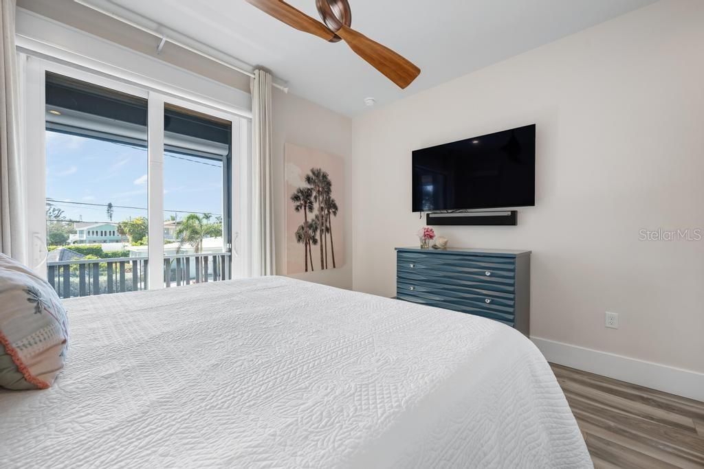 915 N Shore Drive, Anna Maria, FL 34216 Photo