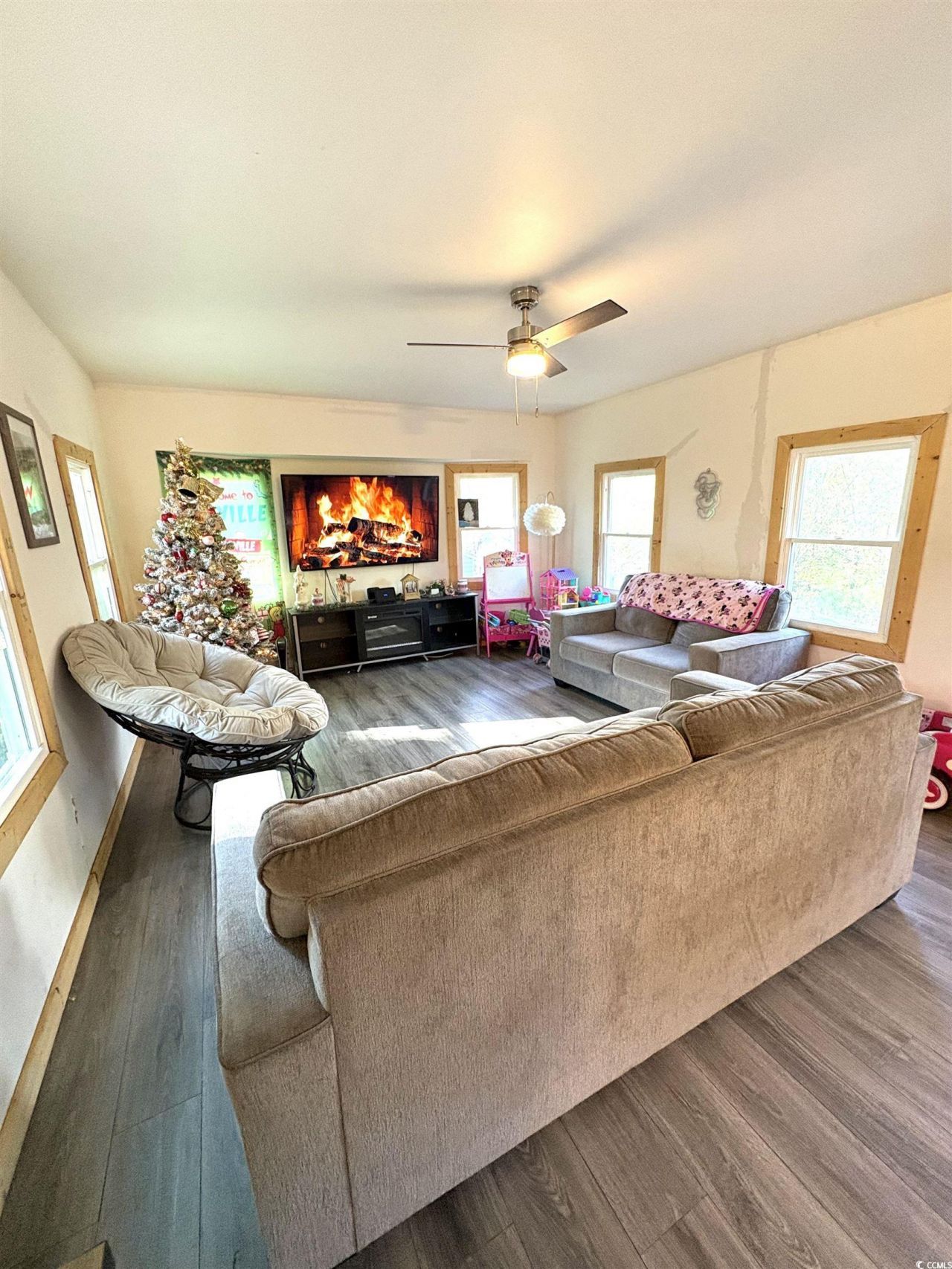 951 Saint John Rd. Photo 4