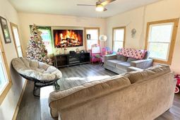 951 Saint John Rd. photo 4