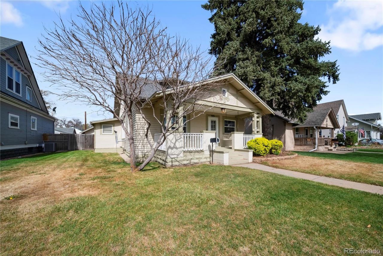 405 Maple Street, Fort Morgan, CO 80701 Main Photo