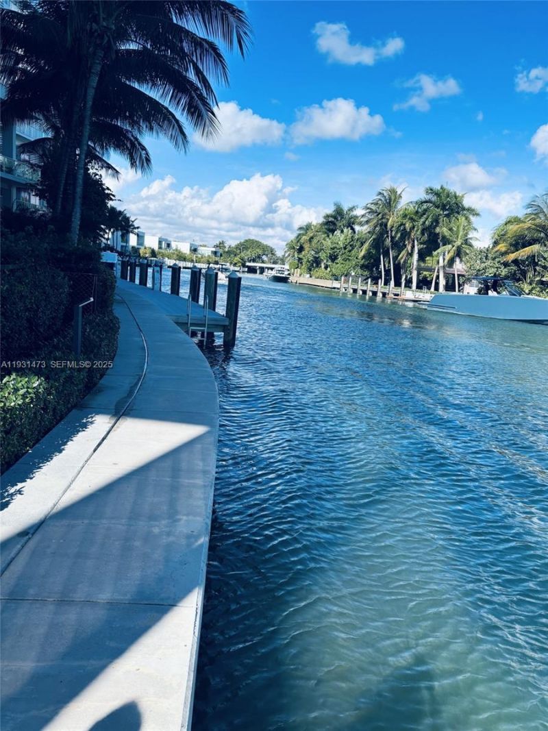 4701 N Meridian , Miami Beach, FL 33140 Photo