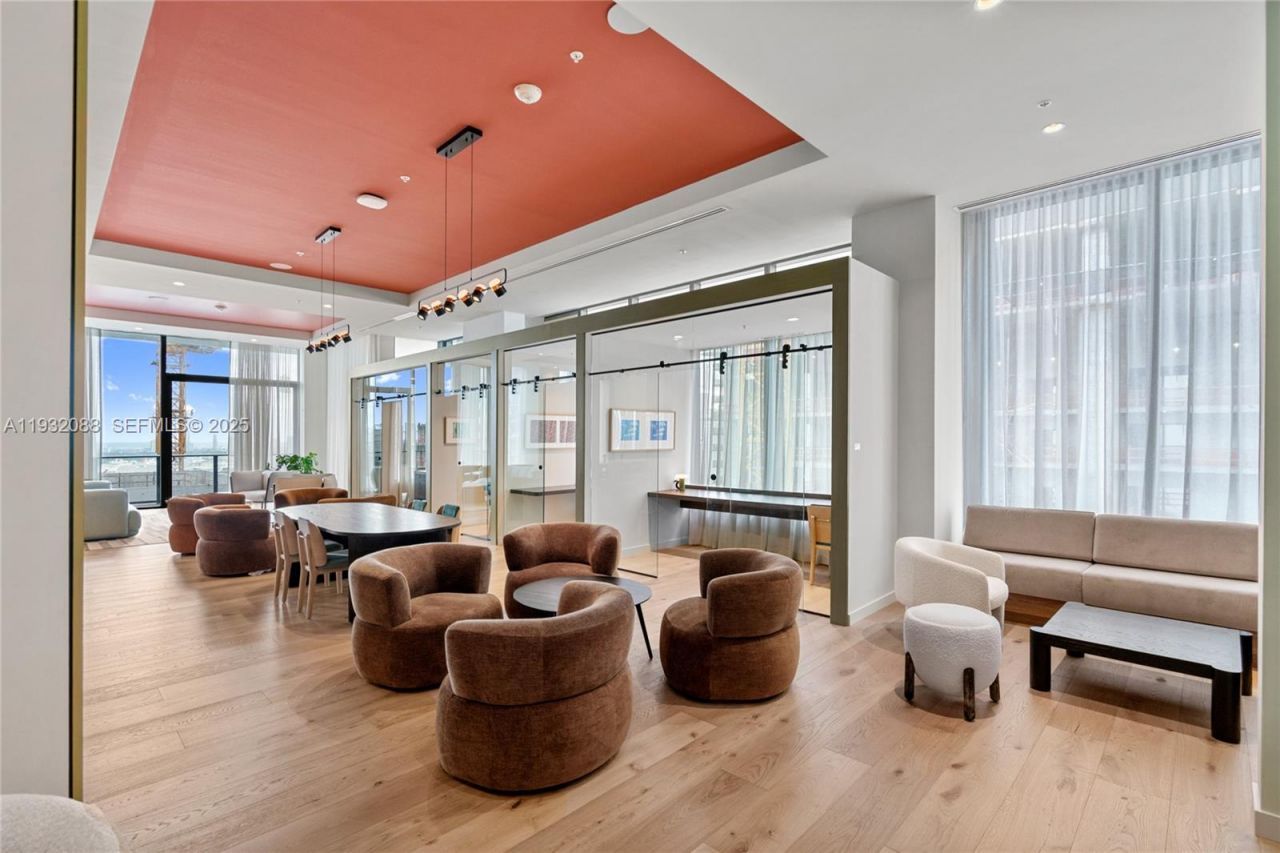 11 NE 6th St, Unit 2005, Miami, FL 33132 Photo