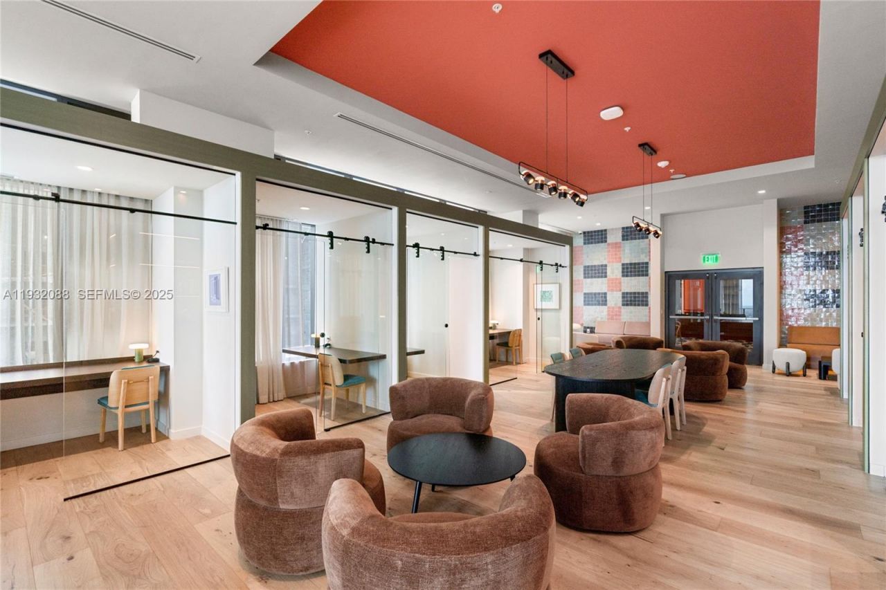 11 NE 6th St, Unit 2005, Miami, FL 33132 Photo