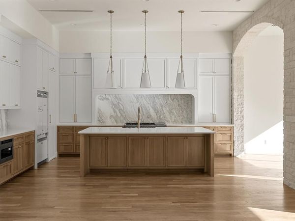 6028 Richmond Avenue, Dallas, TX 75206